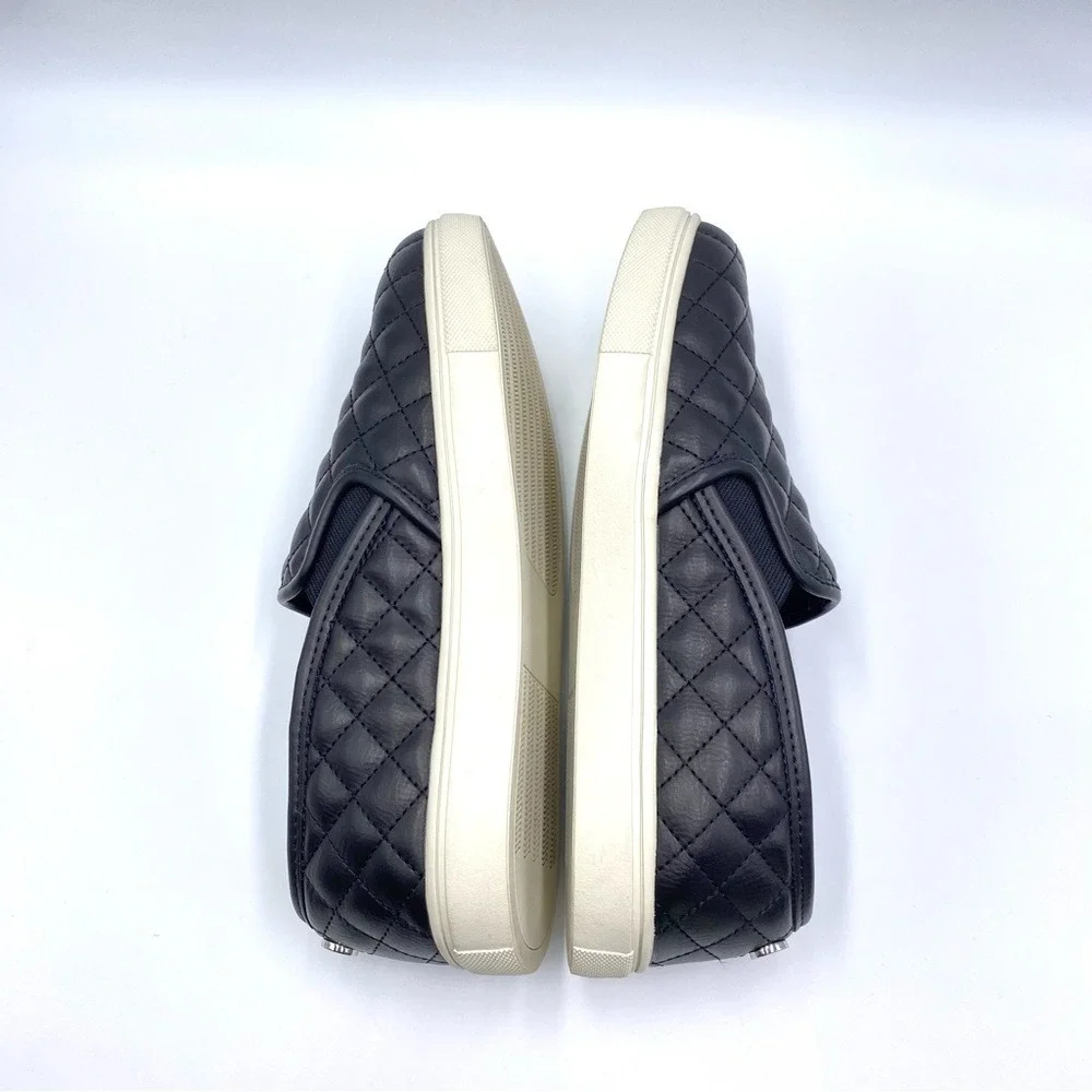 7.5W 7.5 WIDE Steve Madden Black Faux Vegan Quilted Leather Sneakers Shoes